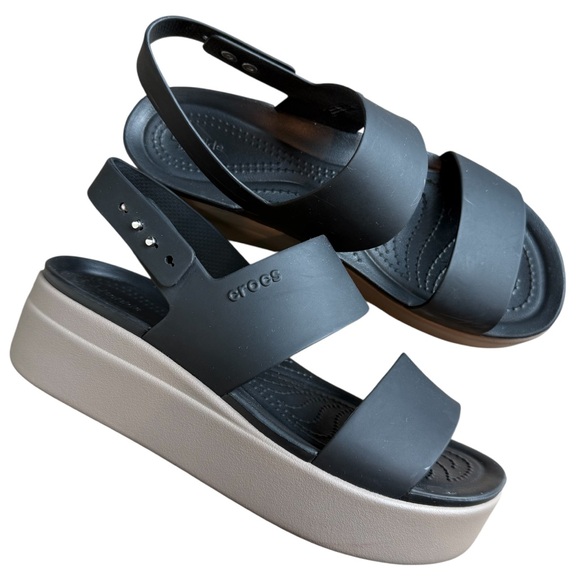 Crocs Brooklyn low Wedge sandal women size 8 black beige two tone - Picture 1 of 10